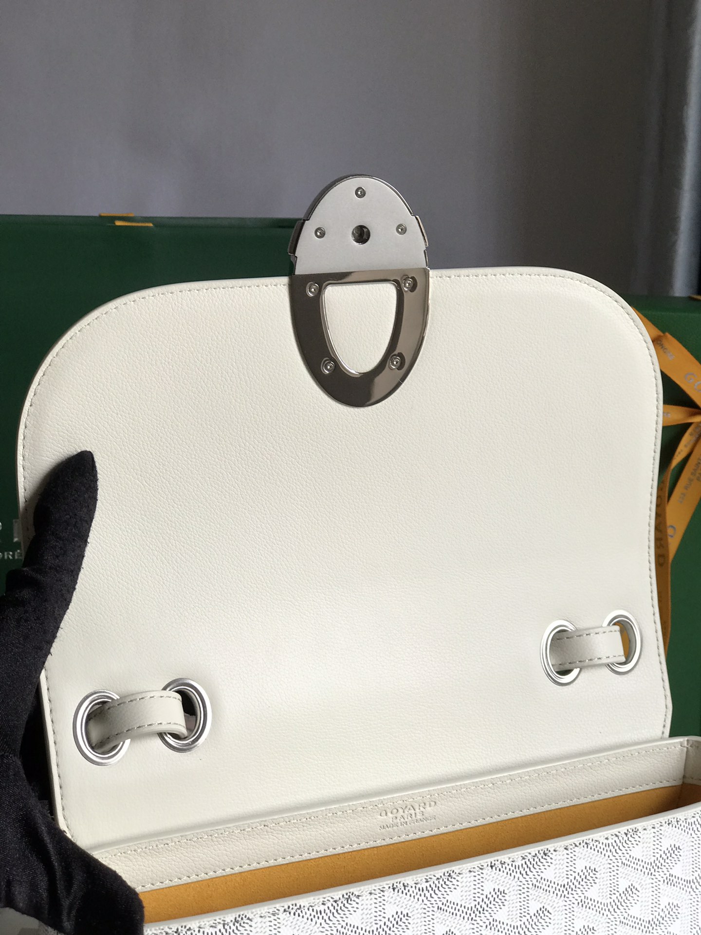 233 Bag In White